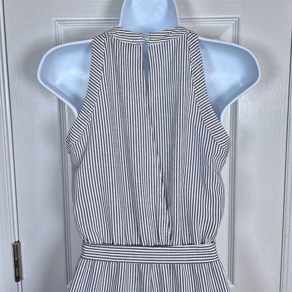Monteau white gray pinstripe halter top wide leg‎ jumpsuit womens small - Picture 9 of 12